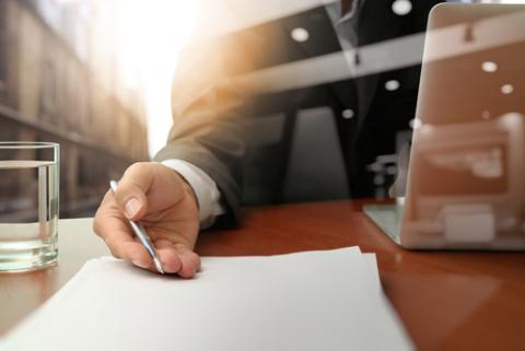 Traduzioni di documenti giuridici Dichiarazioni giurate da un notaio