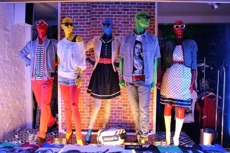 La serietà riguardo la traduzione del settore della moda e industra tessile La serietà riguardo la traduzione del settore della moda e industra tessile