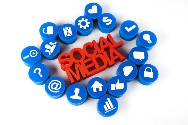 Pubblicità sui social media successo individuale e mobile